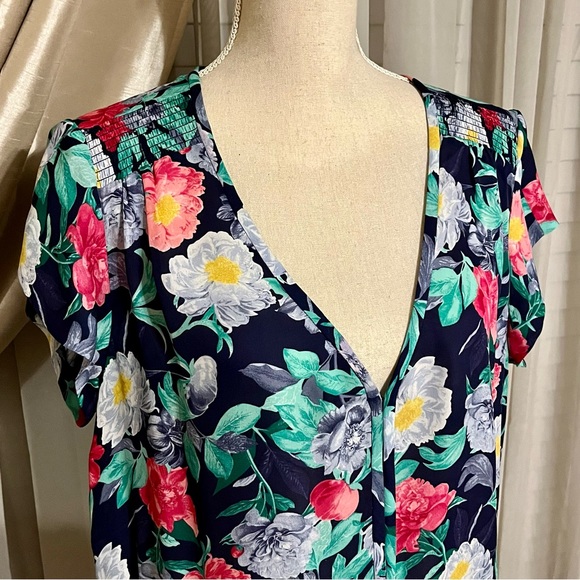 Joie Tops - SOLD EUC Joie Blue and Green Floral Roses Print Silk Blouse